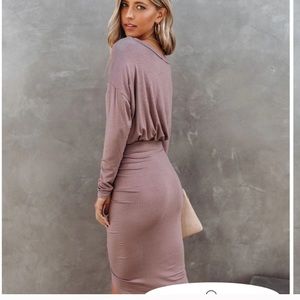 ISO! Vici long sleeve dress